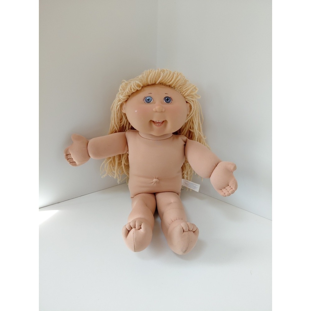 VTG 2004 Cabbage‎ Patch Kids Doll Blonde Hair Blue Eyes One Dimple